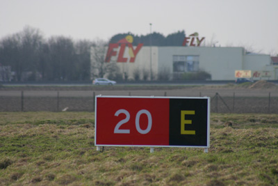 Runway 20 in Lille