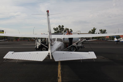 Topping up the Cessna