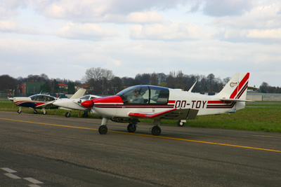 Robin OO-TOY on the flight line