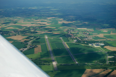 Beauvechain military airport from FL90