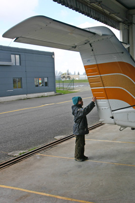 Son checking the tail