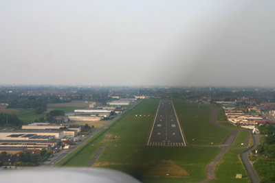 Final rwy 06 at Kortrijk EBKT