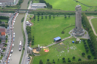 Ijzertoren in Diksmuide during Ijzerbedevaart