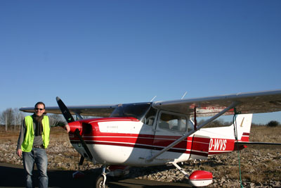 Posing in front of Cessna 172 OO-WVS in Rodez (LFCR)