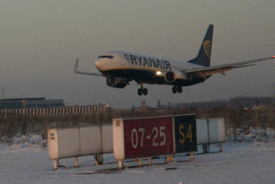 The second Ryanair about to go-around