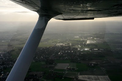 Wet Flanders under the right wing